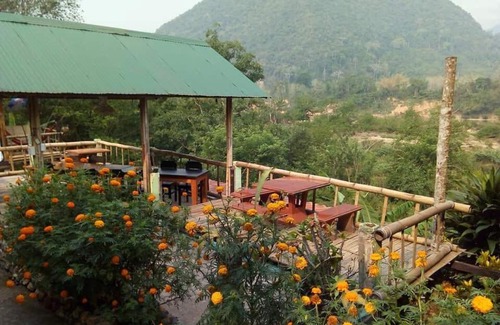 Muang Ngoi Neua Hotel | SuanPhao Guesthouse