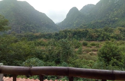 Muang Ngoi Neua Hotel | SuanPhao Guesthouse