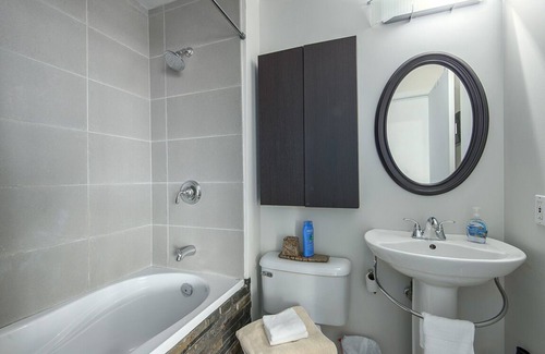 Downtown Vancouver Condo | Sub-penthouse 2br/2ba Central Downtown