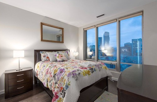 Downtown Vancouver Condo | Sub-penthouse 2br/2ba Central Downtown