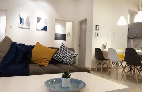 Usj 1 Apartment | Subang City Residence, 8-9 pax with Balcony, Walking Distance to Summit, 5min to Sunway