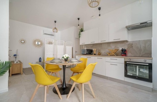 Perier Apartment | Sublime Appartement Avec Terrasse & Climatisation