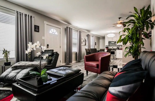St. Peters House | Suburban Dream 3-Bedroom Home - 18 mins to STL