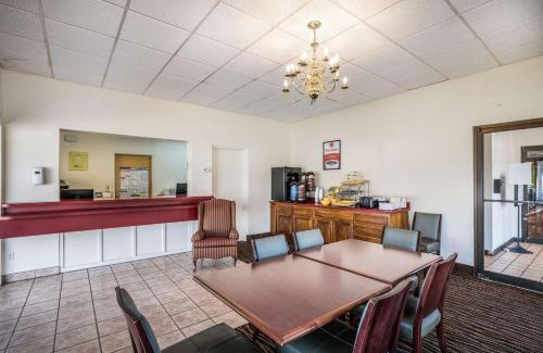 Middlesboro Hotel | Suburban Studios Middlesboro