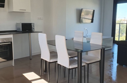 San Jose de La Rinconada Apartment | SUITABLE. RICARDO 8 KM FROM SEVILLA NEXT TO THE NEARBY STATION