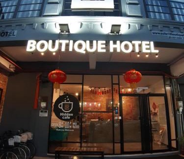 Kampung China Hotel | Suite 18 Boutique Hotel