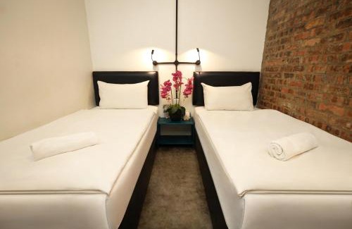 Kampung China Hotel | Suite 18 Boutique Hotel