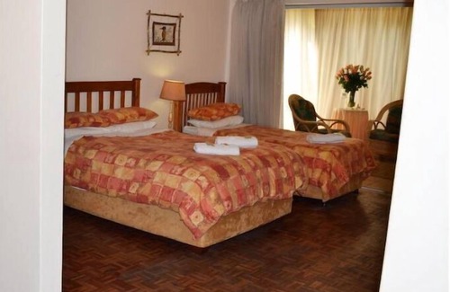 Kempton Park Bed & Breakfast | Suite 2-Doves Nest Guest House-Bed and Breakfast