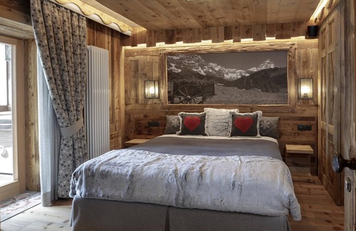 Cervinia Apartment | Suite Appartment walking distance slopes and center with wellness area