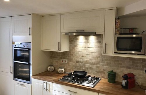 Bath Apartment | Suite-Connected-Private-Bathroom-City-ViewTopFlat1