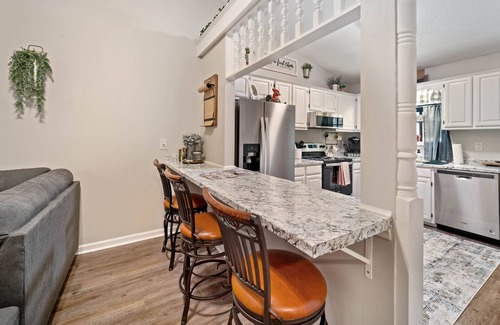 Jacksonville House | Suite Francis - Minutes from Camp LeJeune and the Beach!