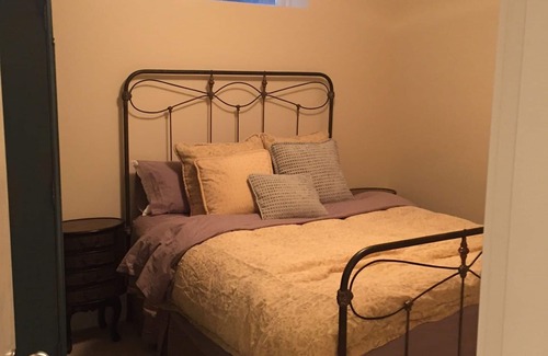 Dunbar House | Suite In Quiet Residential Area Of Dunbar