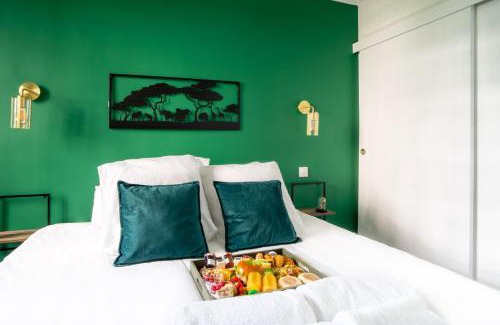 Levallois-Perret Apartment | Suite L'éclipse Paris, logement avec jacuzzi, à 10 minutes des Champs Elysées