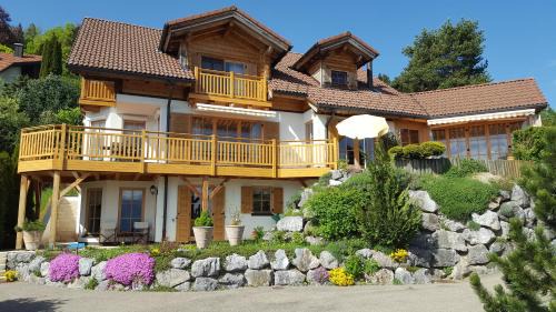 Ernetschwil Bed & Breakfast | Suite mit Parkplatz Gebertingen