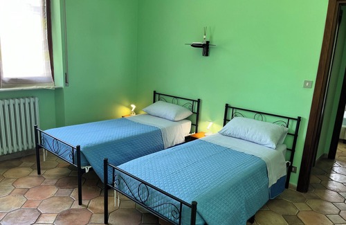 Saint-remy-de-provence Bed & Breakfast | Suite Panoramica - Casa T Home Bed and Breakfast & Esmex Home Restaurant