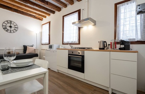 San Polo Apartment | Suite Ravà - San Marco with pool