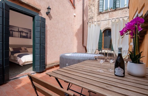 San Polo Apartment | Suite Ravà - San Marco with pool