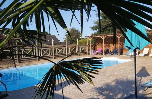 Calorguen Cottage | Suite-Saint Lunaire-Wet room-Garden view