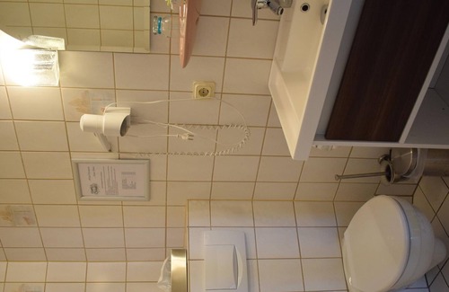 Seelbach-Schutter House | Suite Shower / WC - Hotel-Restaurant Zum Stern