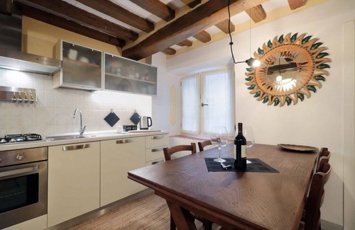 Pisa City Centre Apartment | Suite Testamatta - Palazzo Roncioni