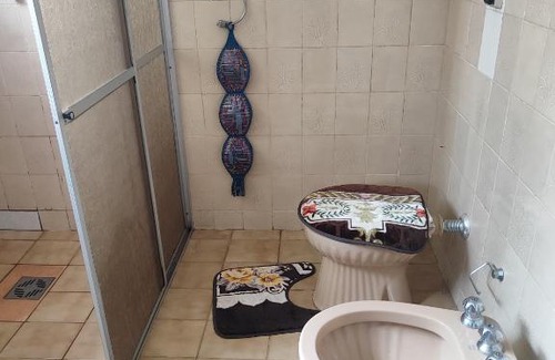 Cianorte House | Suite tripla Pousada Canto dos Pássaros