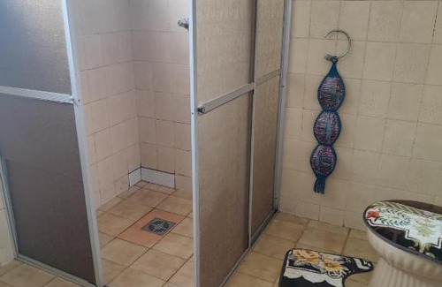 Cianorte House | Suite tripla Pousada Canto dos Pássaros