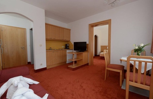 Oberaichwald House | Suite Typ A - Strandhotel Faak
