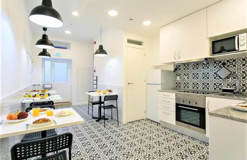 Pena House | Suites Amália Guesthouse near Rossio Square