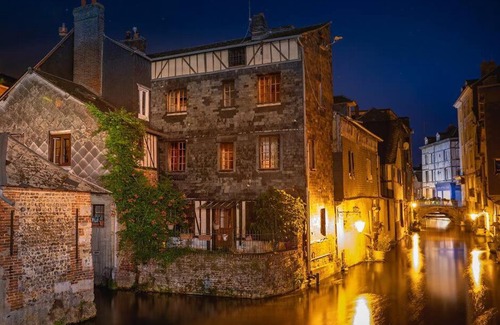 Pont-Audemer Apartment | Suites Carnot, Venise Normande.