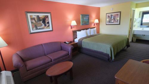Hawkinsville Hotel | Suites inn