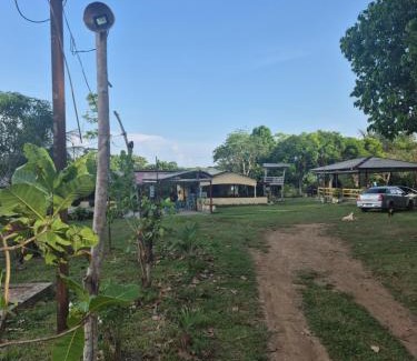 Iranduba House | Suites para casais com area nativa