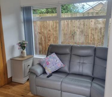 Carrickfergus House | Sullatober House with hot tub and games room
