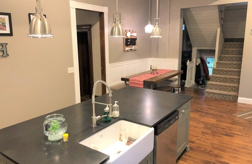 Towanda Bed & Breakfast | Sullivan Room with EnSuite Bath