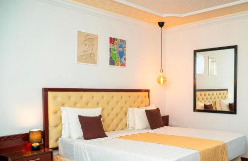 Ngaliema Hotel | Sultani River