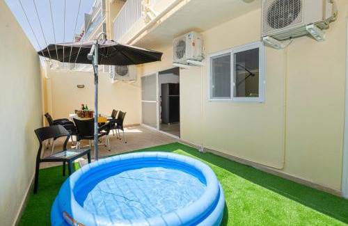 Mellieha Apartment | Summer Breeze 3 Bedroom Family Maisonette with sunny terrace in Mellieha - by Getawaysmalta