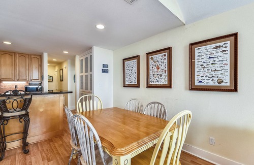 Hershey Beach Cottage | Summer Breeze