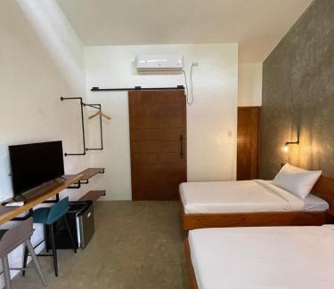 Puerto Princesa City Centre Bed & Breakfast | Summer Days