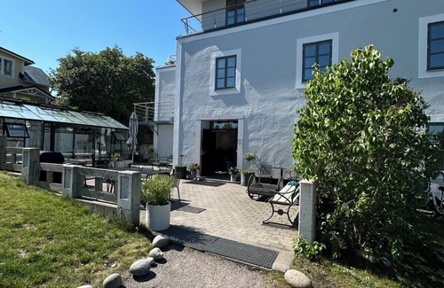 Sandhamn Apartment | Summer Pearl