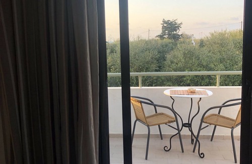 Platanes Apartment | Summer, quiet studio :)