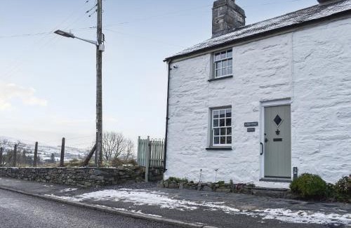 Manod House | Summerhill Tanyrhos