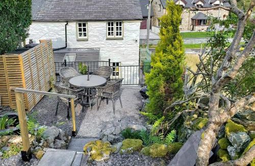 Manod House | Summerhill Tanyrhos