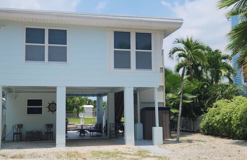 Summerland Key House | Summerland Cottage- Our Little Piece of Paradise with an Old School Key Vibe!