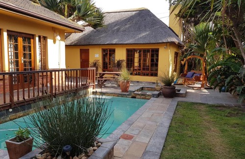 Pollok Beach House | Summerstrand Beach Lodge