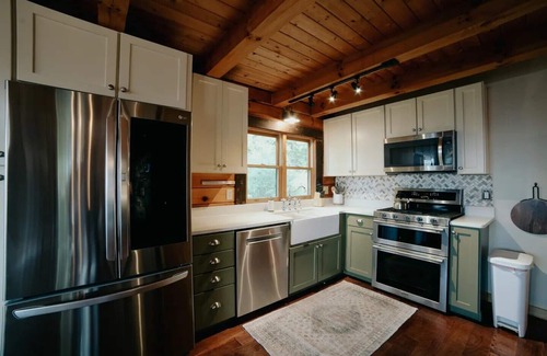 Bostic Cabin | Summit Mountain Cabin near Asheville