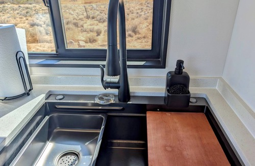Lone Pine House | Summit Sanctuary: 360° Views