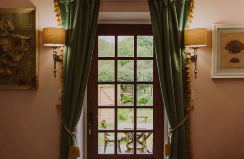 Stranraer Cottage | Sumptuous Romance: Tip-top luxe lodge & garden on vast seaside estate