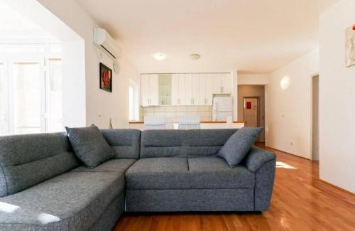 Muo Apartment | Sun Apartment