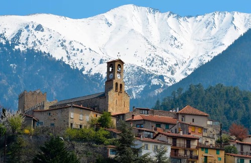 Vernet-les-Bains Apartment | "Sun Canigou" Apartment | Mountain View, Private Terrace, Wi-Fi, 12min from Thermal Spas
