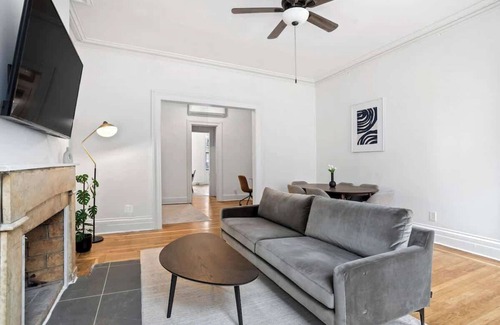 Chelsea Apartment | Sun-Filled Brownstone Apt in Prime Chelsea