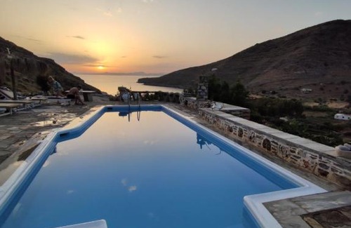 Pisses Villa | Sun Holiday House